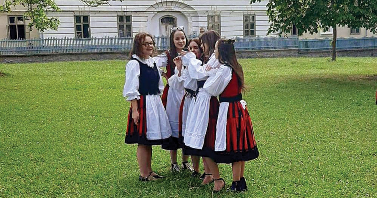 Egyetemi éveik filmjét zárták